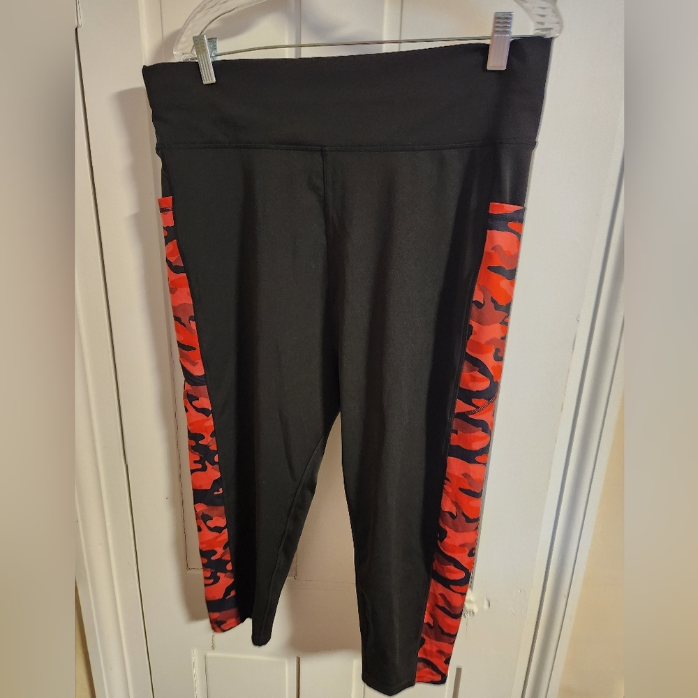 Pop fit Legging Bundle of 3 - 4XL NWOT Camo Red, Camo Purple and Black